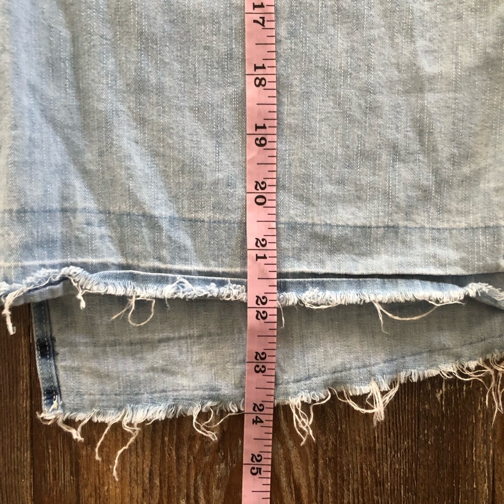 Rag & Bone Jean | Chambray Raw Hem V-Neck Tank Top - Picture 7 of 8